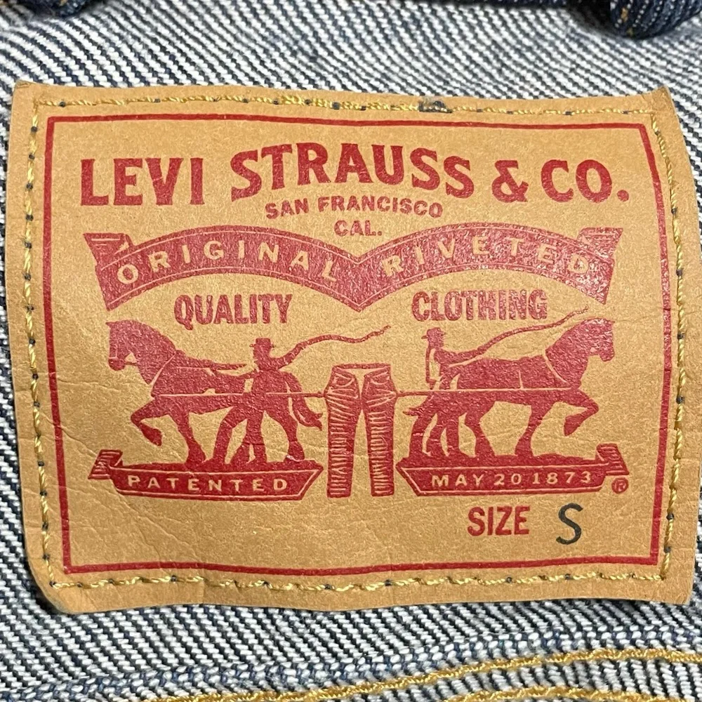 LEVI’S Canada Maple Leaf Arm Patch Denim Jean Jacket - Picture 8 of 10